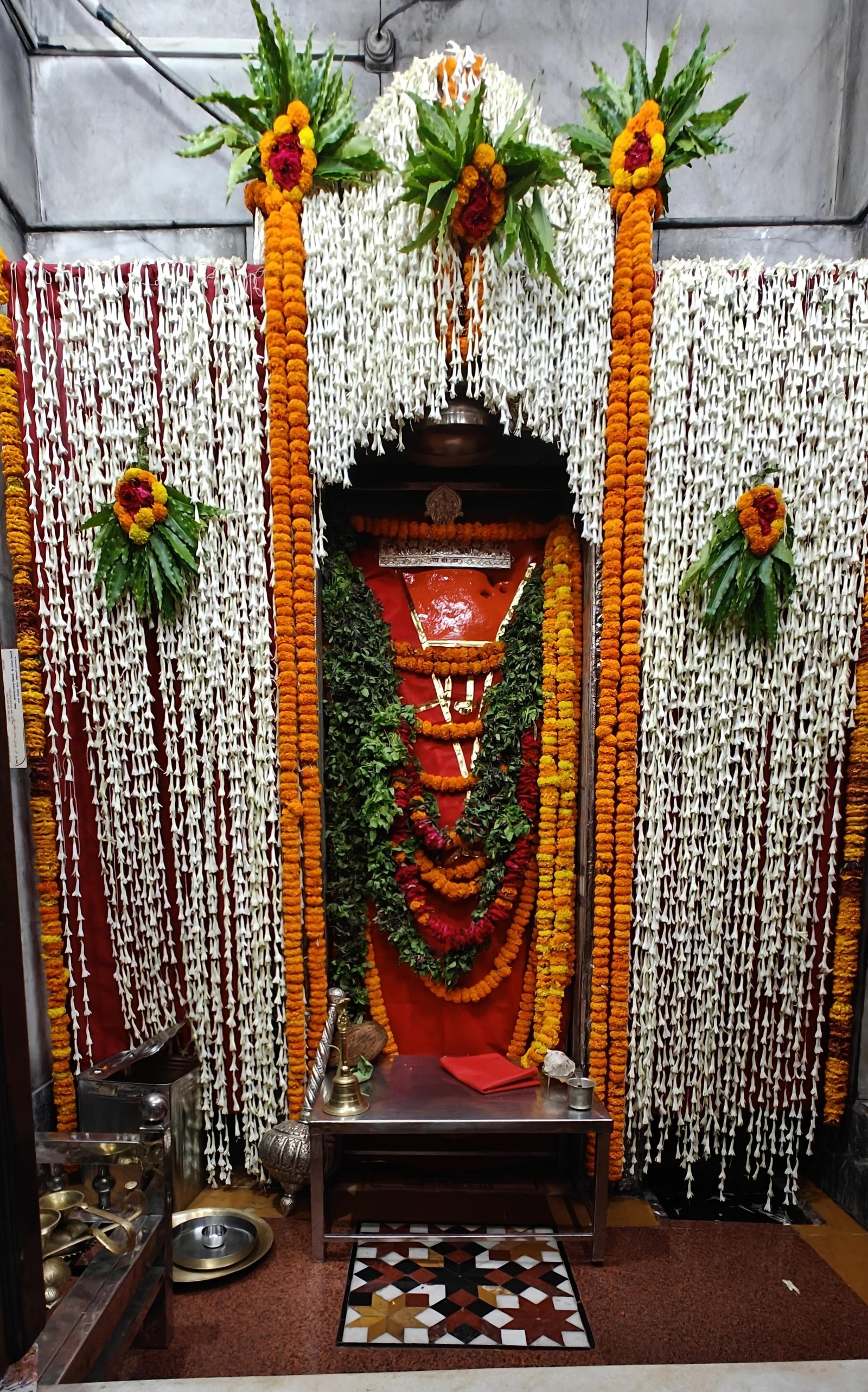 मनोहारी श्वेत मोगरा पुष्प लड़ी शृंगार